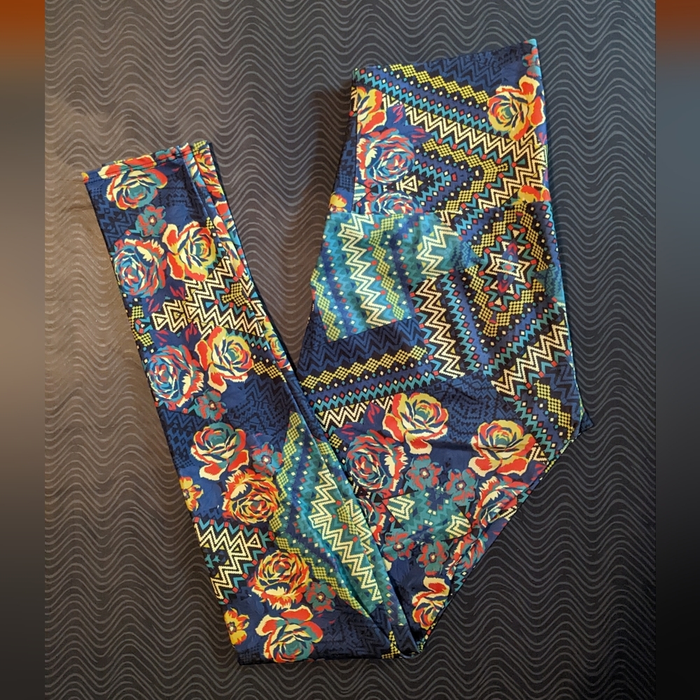 Onzie High Rise Graphic Yoga Leggings